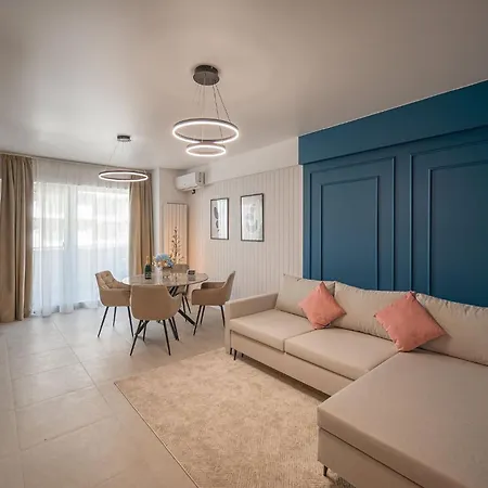 Daire Marina Blue In Odyssey Pools And Parking Navodari