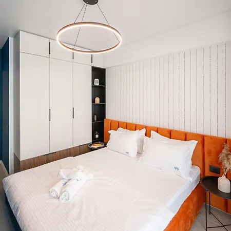 Marina Blue In Odyssey Pools And Parking * Navodari