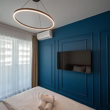 Marina Blue In Odyssey Pools And Parking Daire *